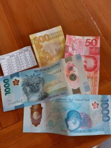 Schönes Geld - und wie immer - eine kl. Umrechnungstabelle für die ersten Tage
